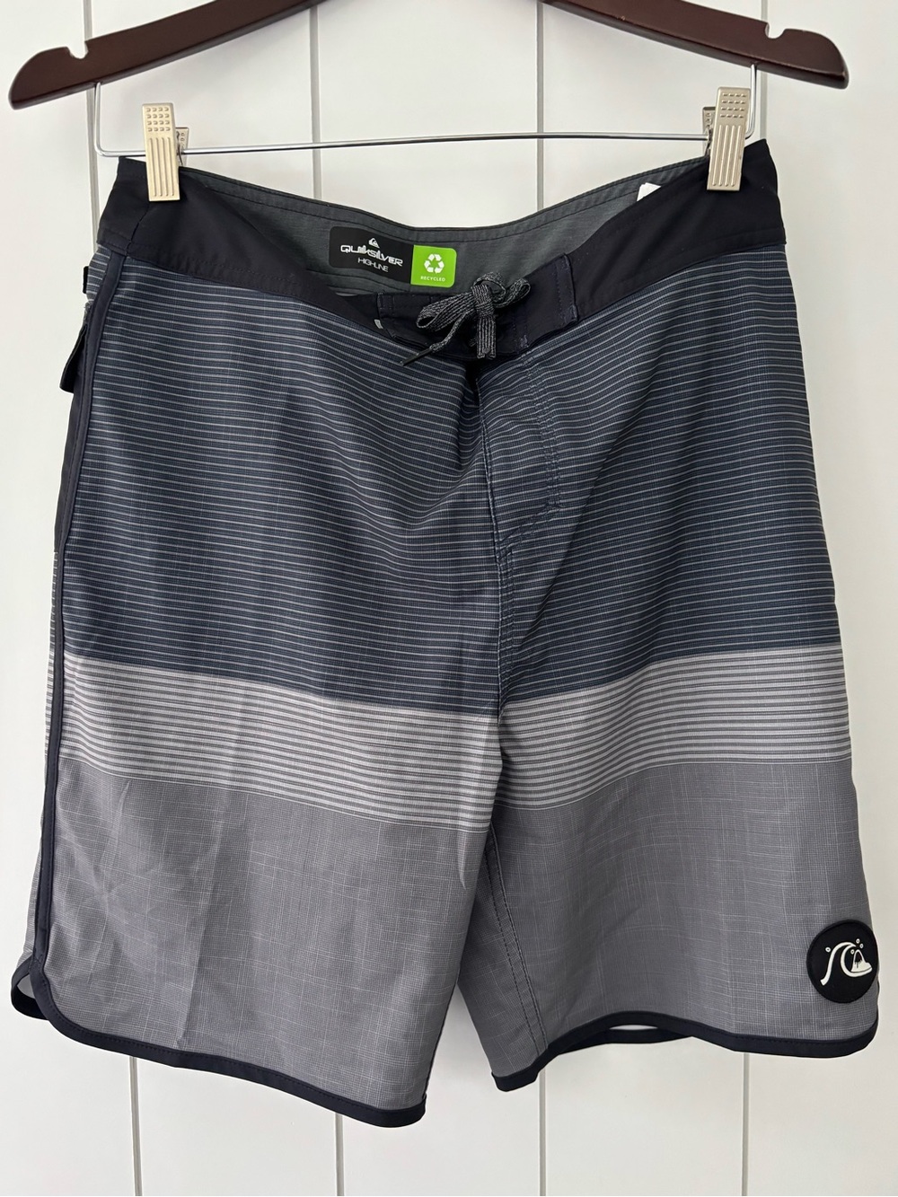 Quiksilver Highline Men's Gray & Black Striped Boardshorts - no liner
